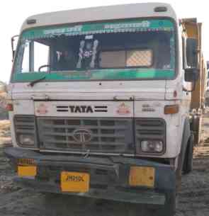 TATA 4018 Images